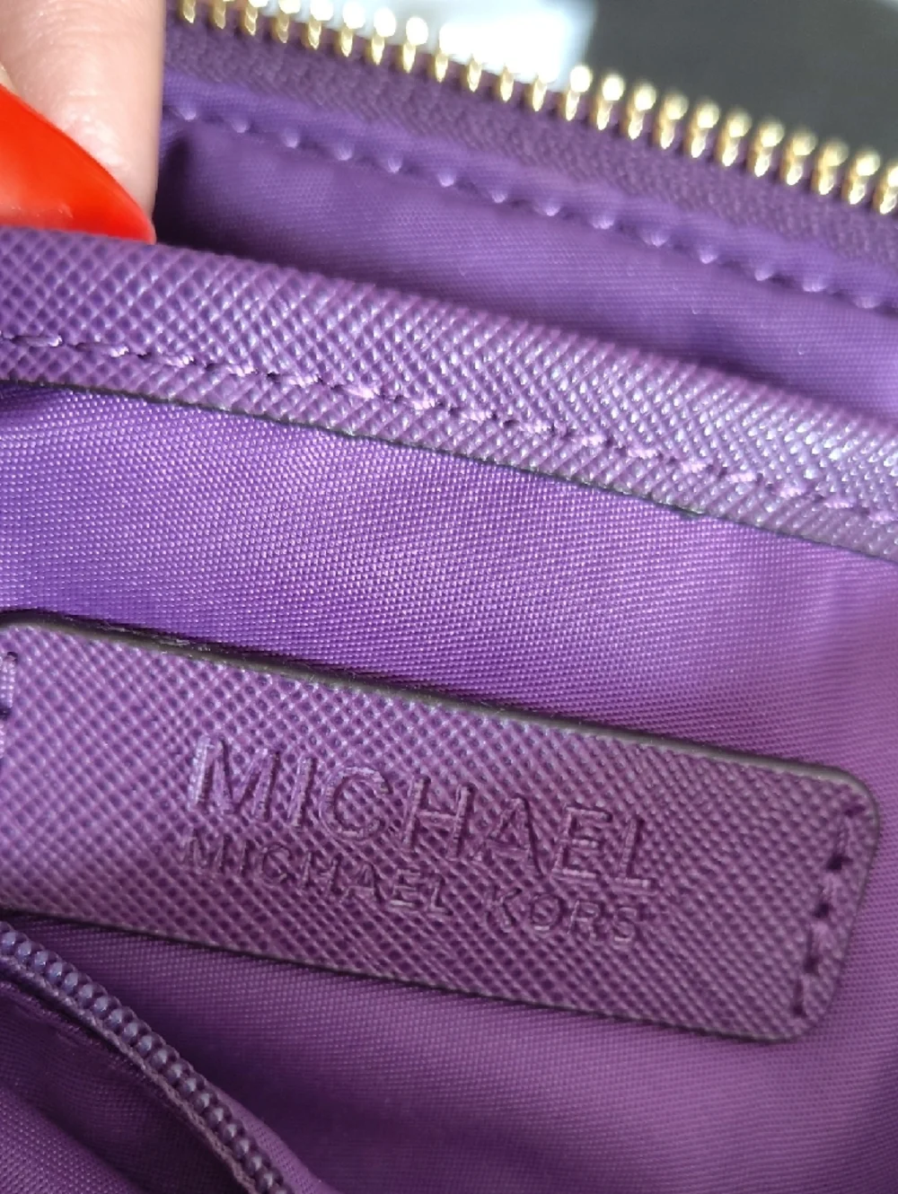 🆕Michael Kors Quilted Satin Purple Wristlet Clutch with Gold Logo